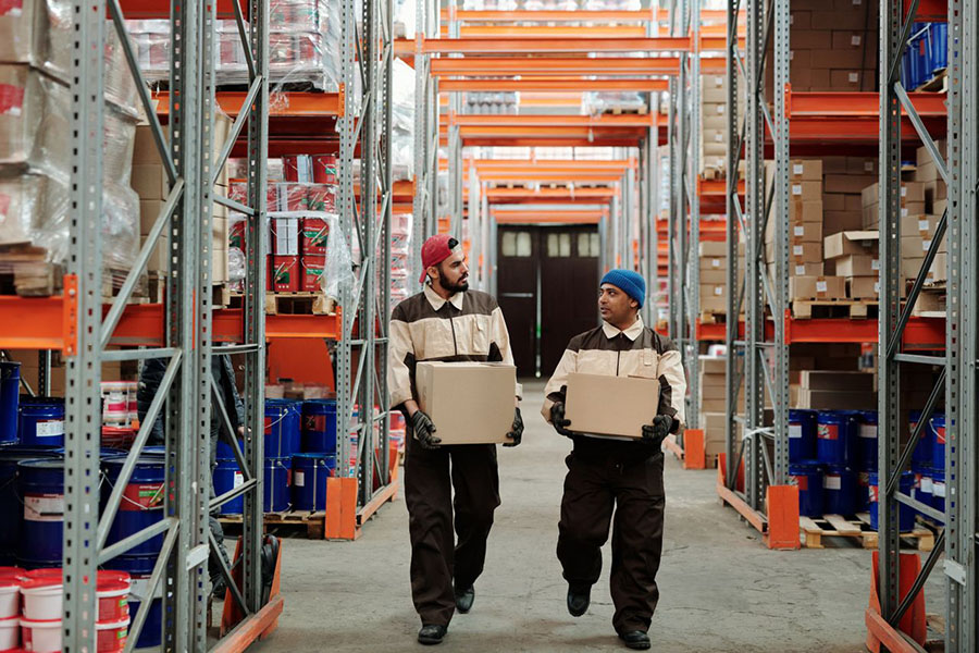 Warehouse and shipping preparation for bulk orders